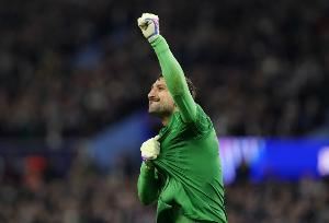 记者：加拉塔萨雷将推动多纳鲁马转会，已为球员准备高薪合同