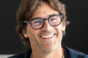 佩杜拉:瓦诺利已抵达佛罗伦萨训练基地,今天签约0.5+1年